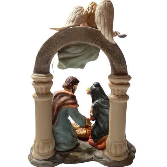 Vtg AVON Holy Family Christmas Figurine Holiday Treasures Nativity 2002 Gloria - Picture 5 of 9